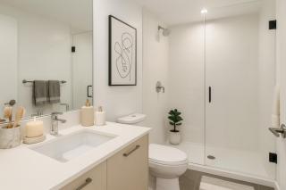 Trendy Downtown Retreat Townhouse Comfort and Style - Vancouver - 1