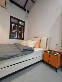 Popular! Georgetown Heritage Pre-war House 2BR - 1