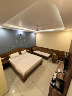 Kubergarh Resort - 8