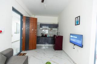1BHK 2km From Hosa Road Metro with lift 102 - 6