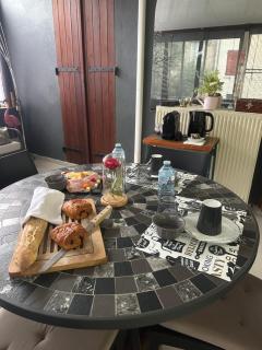 La Maison du bonheur au cœur de Gonfaron - 4