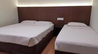 Hotel Holiday Kota Kinabalu - 2
