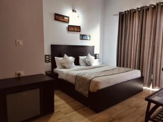 Vrindavan suites And Resort - 5