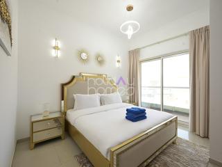 Spacious 3BR in Zen Tower Dubai Marina - 7