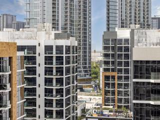 Livin' Holidays - Studio - Azizi Near Downtown - 1