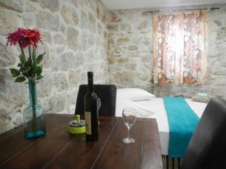 Apartments Valter - Tisno - 8
