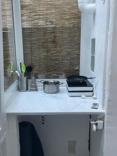 new mini Studio in center of Athens, Exarchia, in the base with access to garden - 2