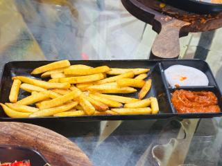 Hotel Raj Palace & Restaurant - - 7