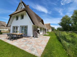 Haus "Hygge" mit Kamin, Sauna, Whirpool, Garten OFC 19 - 6