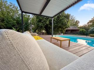 Piscine, jardin & charme de la campagne - 4