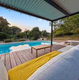 Piscine, jardin & charme de la campagne - 3