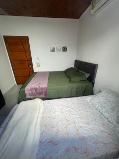 Casa Privativa com Quarto Confortável e Cozinha Ótima Localização em Foz do Iguaçu - 9