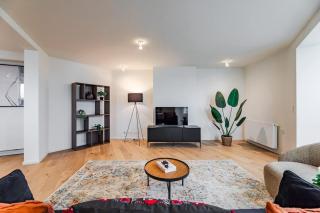 Luxury Penthouse with Panoramic Views 3BR - 4