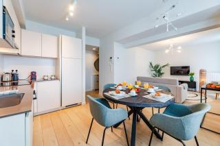 Luxurious 2-BR flat Near NATO & EU - 0