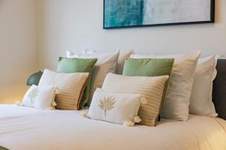 Luxurious 2-BR flat Near NATO & EU - 4