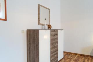 Lovely 2BR Apartments Very Central - 1