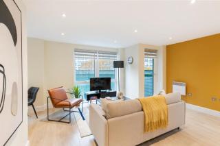 Your London Home: 1BR Flat with Modern Amenities - 9