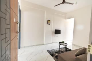 1BHK 2km From Hosa Road Metro with lift 401 - 5