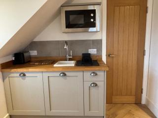 Studio - Sleeps 3 & Free Parking - Tenterden - 6