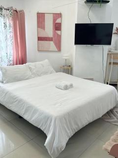 Budget Sweet Escape at San Marino Residences - 9