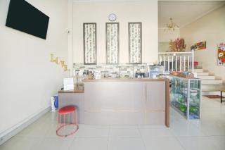 OYO 94669 Hotel Puri Inn Panakkukang Makassar - 8