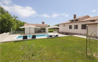Nice Home In Sveti Bartol - 2