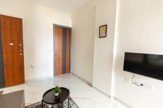 1BHK 2km From Hosa Road Metro with lift 403 - Bangalore - 2