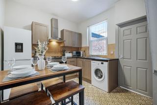 Randolph House - Air Host & Stay - Sleeps 6 - 7
