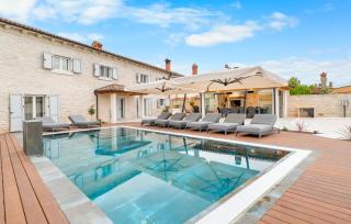 Awesome Home In Gajana - 0