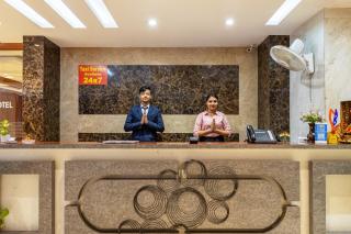 HOTEL CORPORATE PALACE Near Terminal 3 WITH- FREE AIRPORT PICKUP - 0