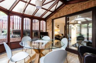 Southernwood House Long Stays Free Parking WiFi - Swindon - 2