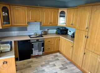 Spacious Apartment and Garden - Dundonald - 8
