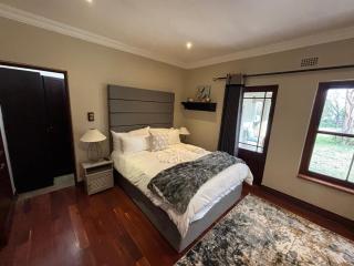 Stay Nest Guesthouse - Chartwell - 1