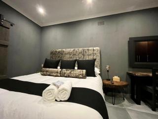 OR Tambo Guest Retreat Unit 1 - 5