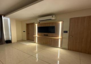 Aditi Hotel and Banquets - Karīmnagar - 8