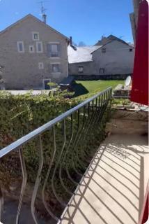 Maison Familiale Style Chalet - Centre village - 7