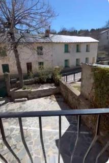 Maison Familiale Style Chalet - Centre village - 8