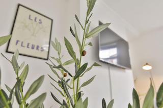 Hollins House, Free Street Parking, Long or Short Stays - by NMB Property - 0