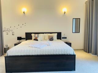 Trendy Terrace Luxury Apartment - 8