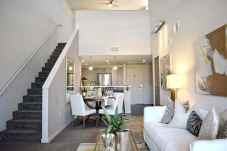 Stylish 2BR Retreat with Pool at 360 Luxury - 2