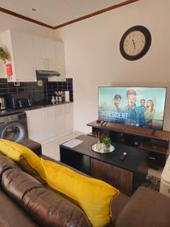 Dube Flats Guest House - 2