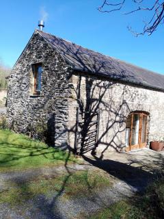 Barn Retreat with Mountain Views - 1