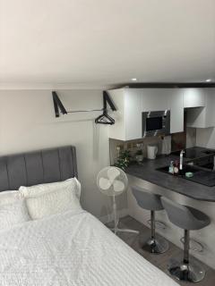 Umazis Bespoke Properties- The Hyde - The Hyde - 3
