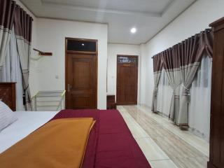 Kopa HillTop - Family Guest Home - Ruteng - 2