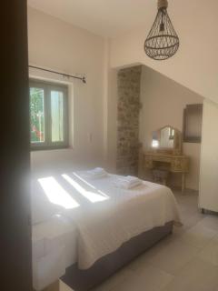 Anemoessa Stone House - 1
