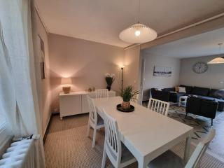 Spacious house close to the beaches - 5