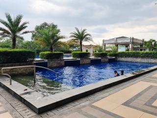 2BR Cozy Spacious Family Condo, Great View Karaoke At Torre De Manila - Manila - 7