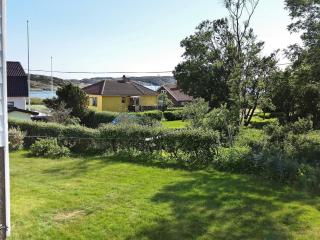 4 person holiday home in HÄLLEVIKSSTRAND - Hälleviksstrand - 8
