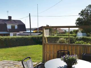 4 person holiday home in HÄLLEVIKSSTRAND - 6