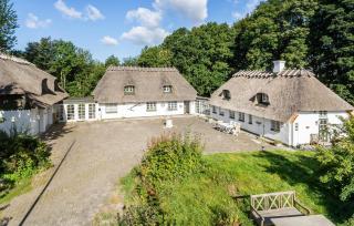 Beautiful Home In Juelsminde With Sauna - 0
